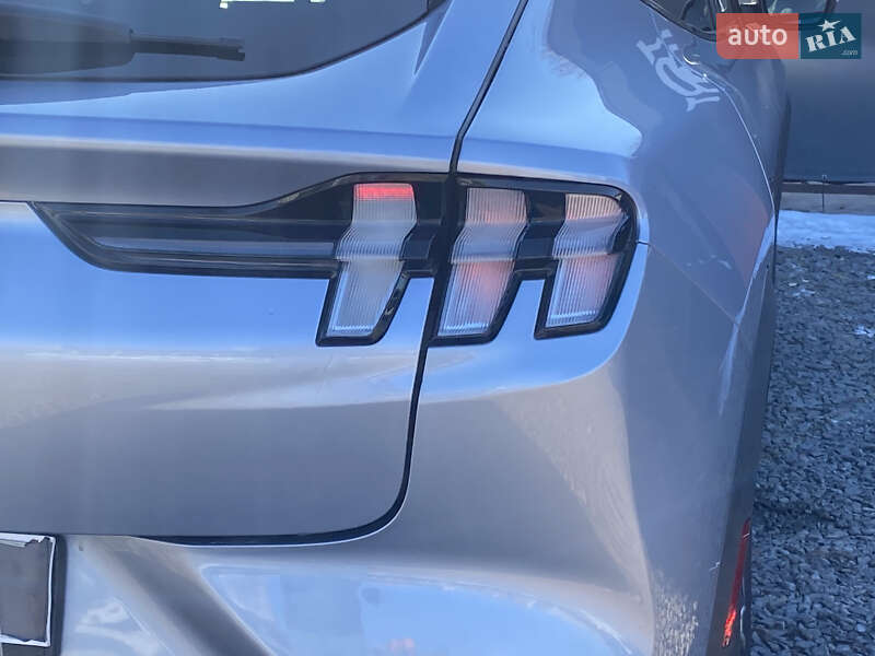 Внедорожник / Кроссовер Ford Mustang Mach-E 2022 в Львове