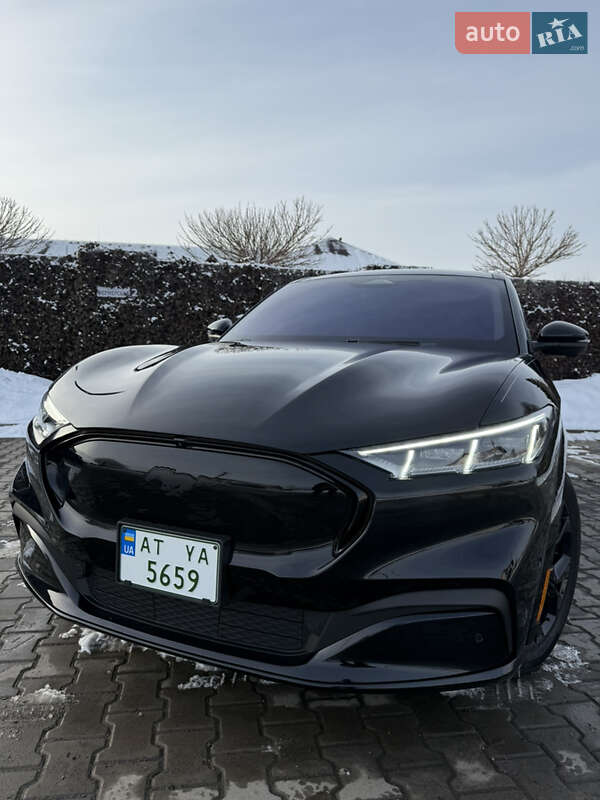 Позашляховик / Кросовер Ford Mustang Mach-E 2023 в Івано-Франківську