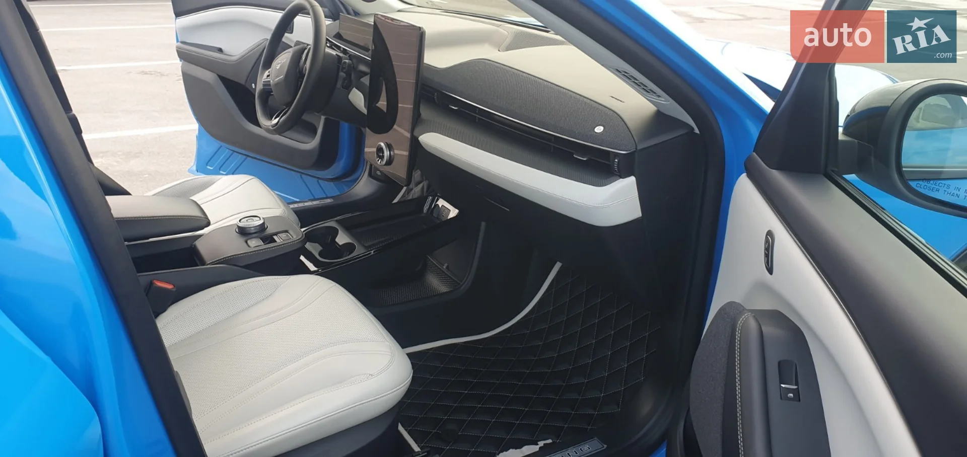 2023 Ford Mustang Mach-E - мініатюра 24