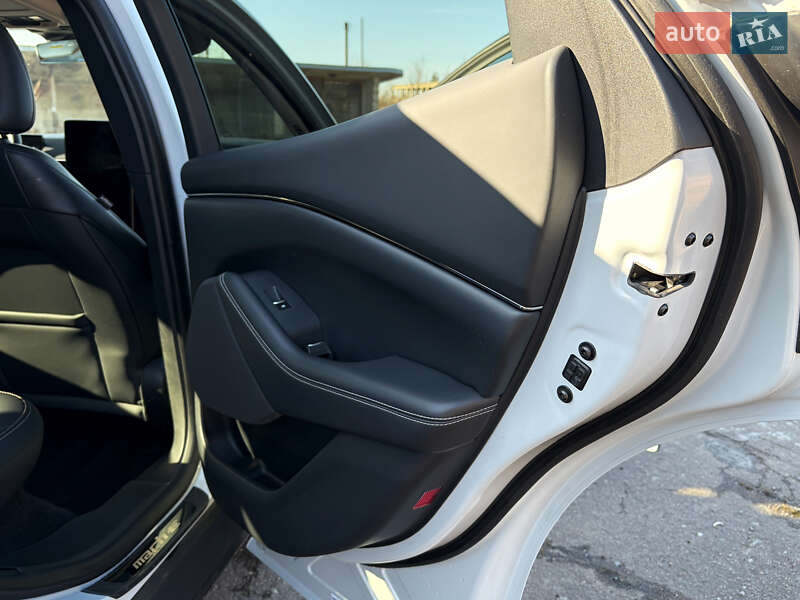 Внедорожник / Кроссовер Ford Mustang Mach-E 2021 в Калуше фото 15 Внедорожник / Кроссовер Ford Mustang Mach-E 2021 в Калуше