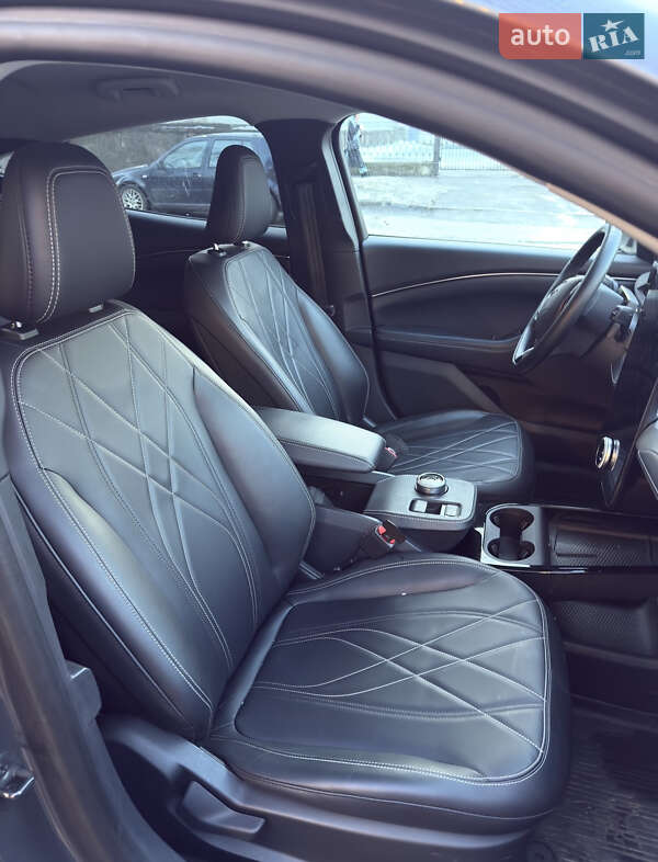 Позашляховик / Кросовер Ford Mustang Mach-E 2023 в Чернівцях фото 7 Позашляховик / Кросовер Ford Mustang Mach-E 2023 в Чернівцях