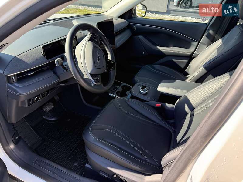 Внедорожник / Кроссовер Ford Mustang Mach-E 2024 в Луцке