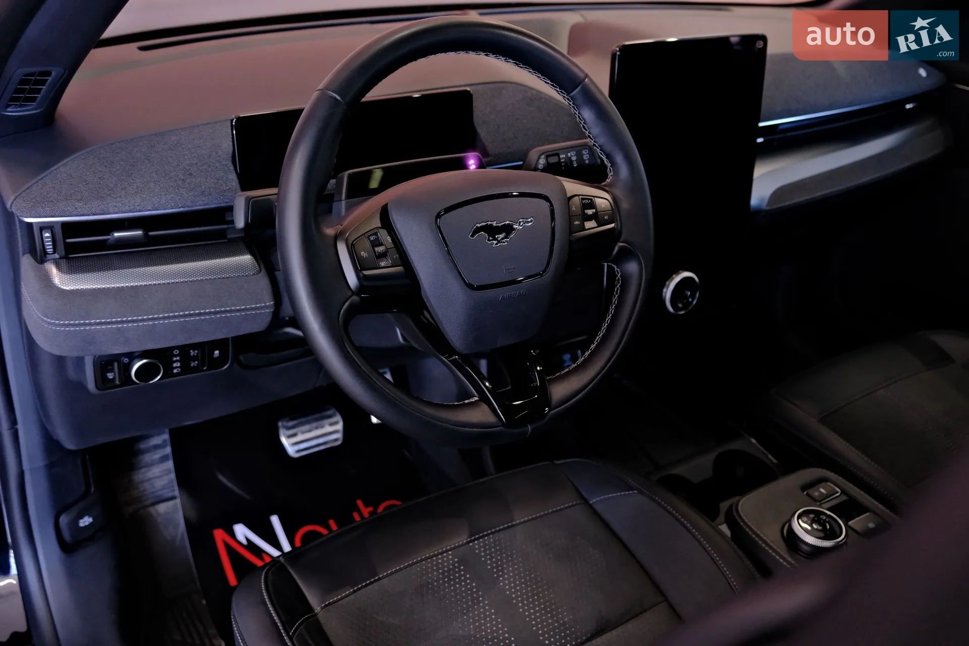 2023 Ford Mustang Mach-E - мініатюра 28