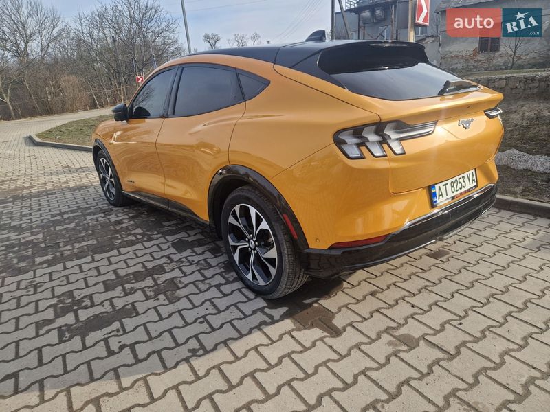 Позашляховик / Кросовер Ford Mustang Mach-E 2022 в Івано-Франківську