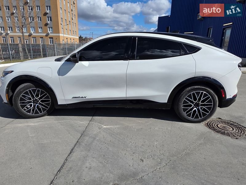 Внедорожник / Кроссовер Ford Mustang Mach-E 2024 в Одессе