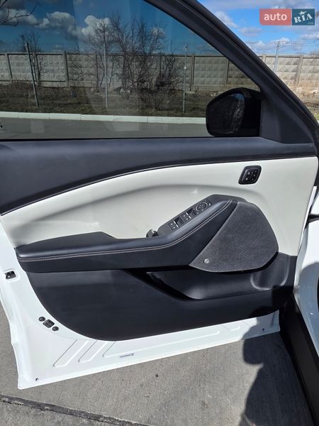 Внедорожник / Кроссовер Ford Mustang Mach-E 2024 в Одессе