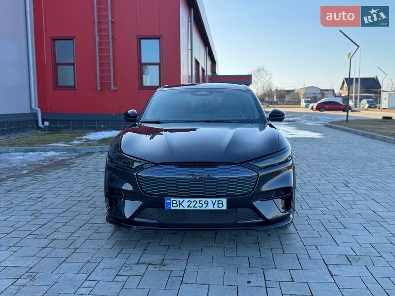 Позашляховик / Кросовер Ford Mustang Mach-E 2021 в Рівному фото 2 Позашляховик / Кросовер Ford Mustang Mach-E 2021 в Рівному