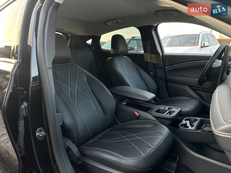 Позашляховик / Кросовер Ford Mustang Mach-E 2025 в Луцьку