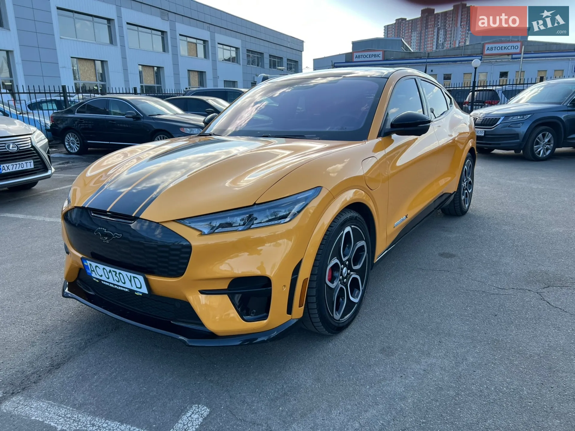2022 Ford Mustang Mach-E - мініатюра 3