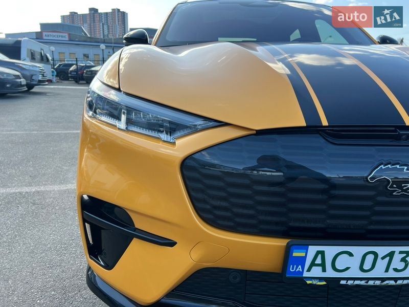 Внедорожник / Кроссовер Ford Mustang Mach-E 2022 в Киеве