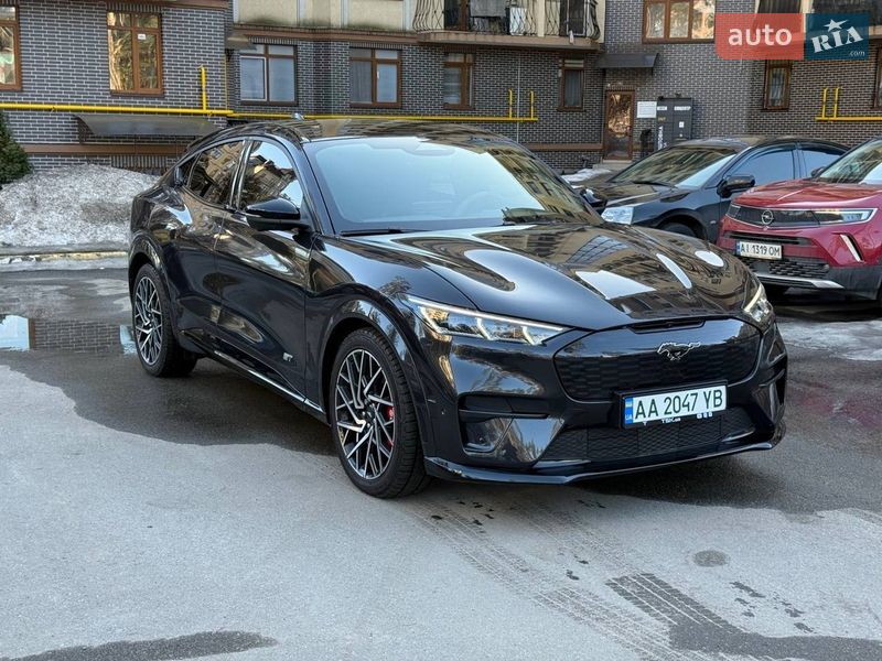 Ford Mustang Mach-E 2021