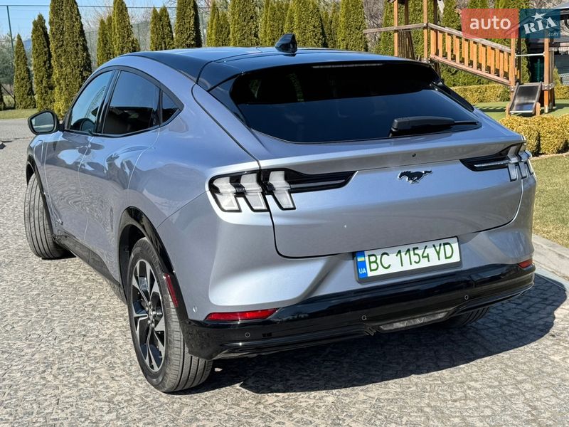 Позашляховик / Кросовер Ford Mustang Mach-E 2022 в Жовкві