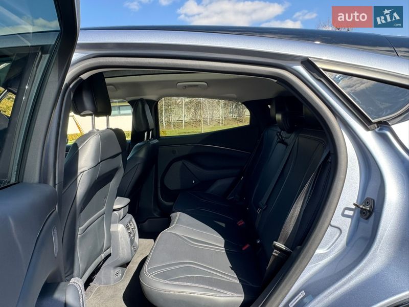 Позашляховик / Кросовер Ford Mustang Mach-E 2022 в Жовкві