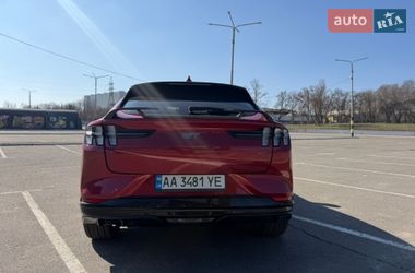 Позашляховик / Кросовер Ford Mustang Mach-E 2021 в Києві