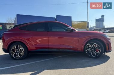 Позашляховик / Кросовер Ford Mustang Mach-E 2021 в Києві