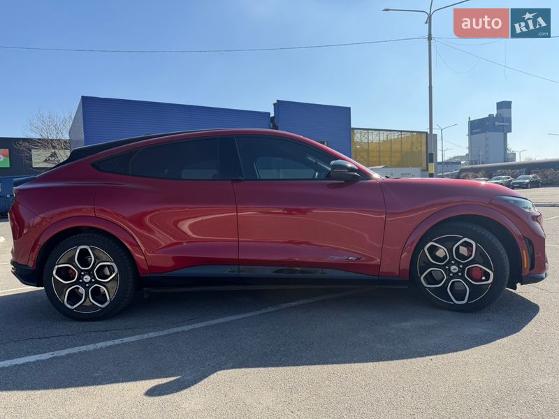 Позашляховик / Кросовер Ford Mustang Mach-E 2021 в Києві