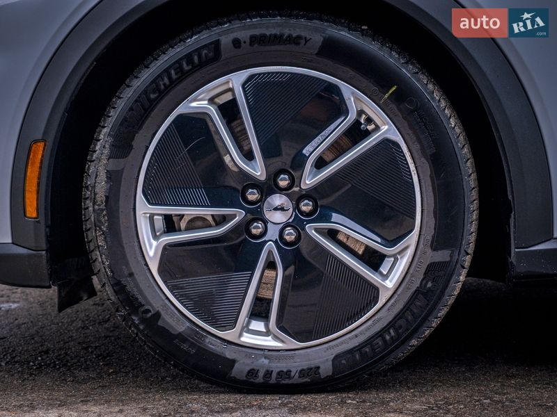 Внедорожник / Кроссовер Ford Mustang Mach-E 2021 в Киеве