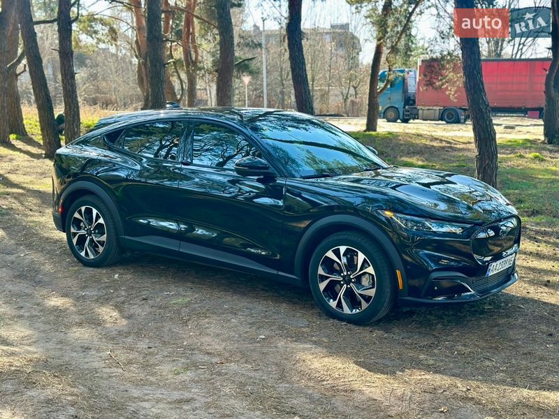 Позашляховик / Кросовер Ford Mustang Mach-E 2024 в Києві