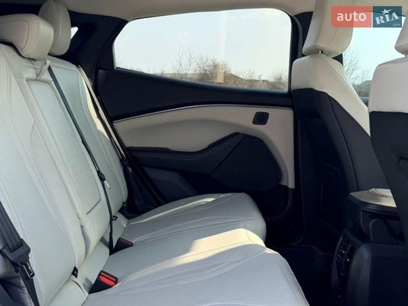 Внедорожник / Кроссовер Ford Mustang Mach-E 2024 в Богородчанах фото 24 Внедорожник / Кроссовер Ford Mustang Mach-E 2024 в Богородчанах