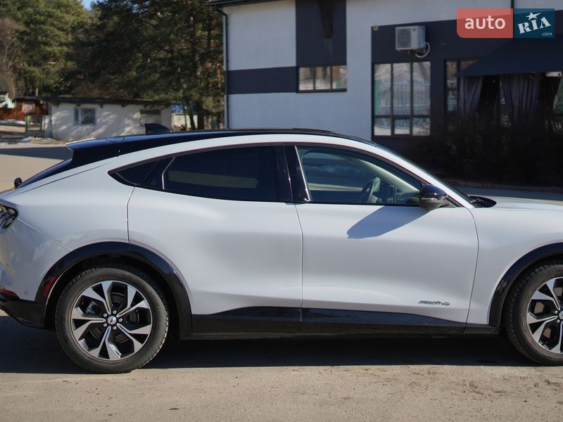 Внедорожник / Кроссовер Ford Mustang Mach-E 2023 в Вараше фото 4 Внедорожник / Кроссовер Ford Mustang Mach-E 2023 в Вараше
