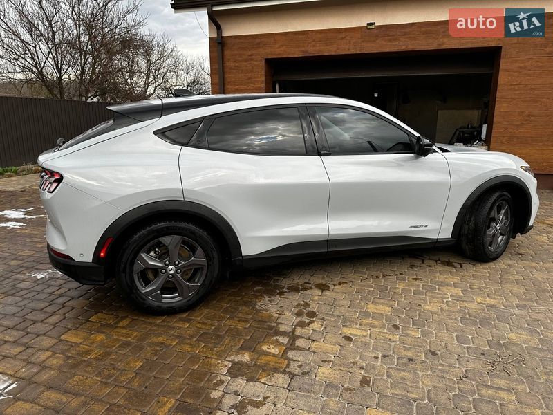 Позашляховик / Кросовер Ford Mustang Mach-E 2023 в Луцьку