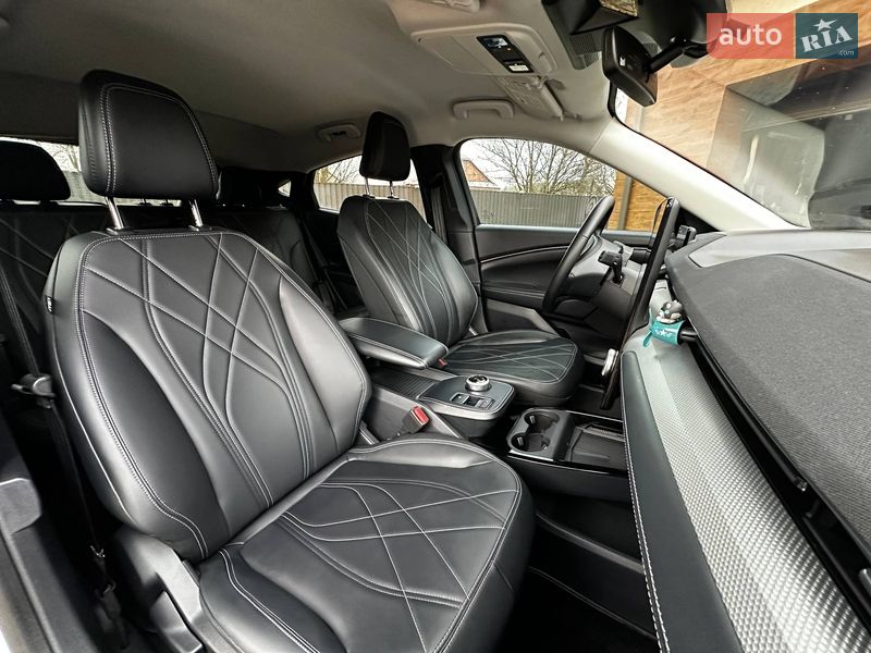 Позашляховик / Кросовер Ford Mustang Mach-E 2023 в Луцьку