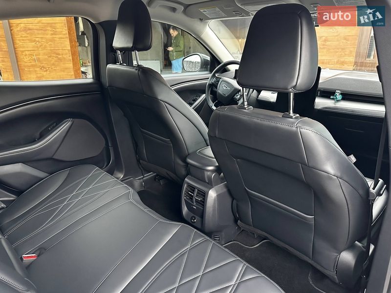 Позашляховик / Кросовер Ford Mustang Mach-E 2023 в Луцьку