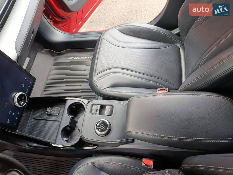Позашляховик / Кросовер Ford Mustang Mach-E 2022 в Рівному фото 20 Позашляховик / Кросовер Ford Mustang Mach-E 2022 в Рівному