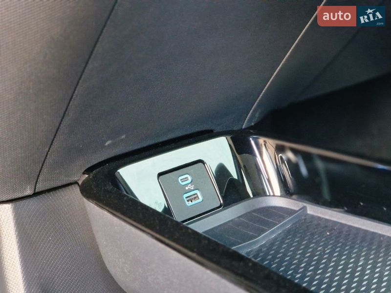 Позашляховик / Кросовер Ford Mustang Mach-E 2024 в Дрогобичі фото 36 Позашляховик / Кросовер Ford Mustang Mach-E 2024 в Дрогобичі