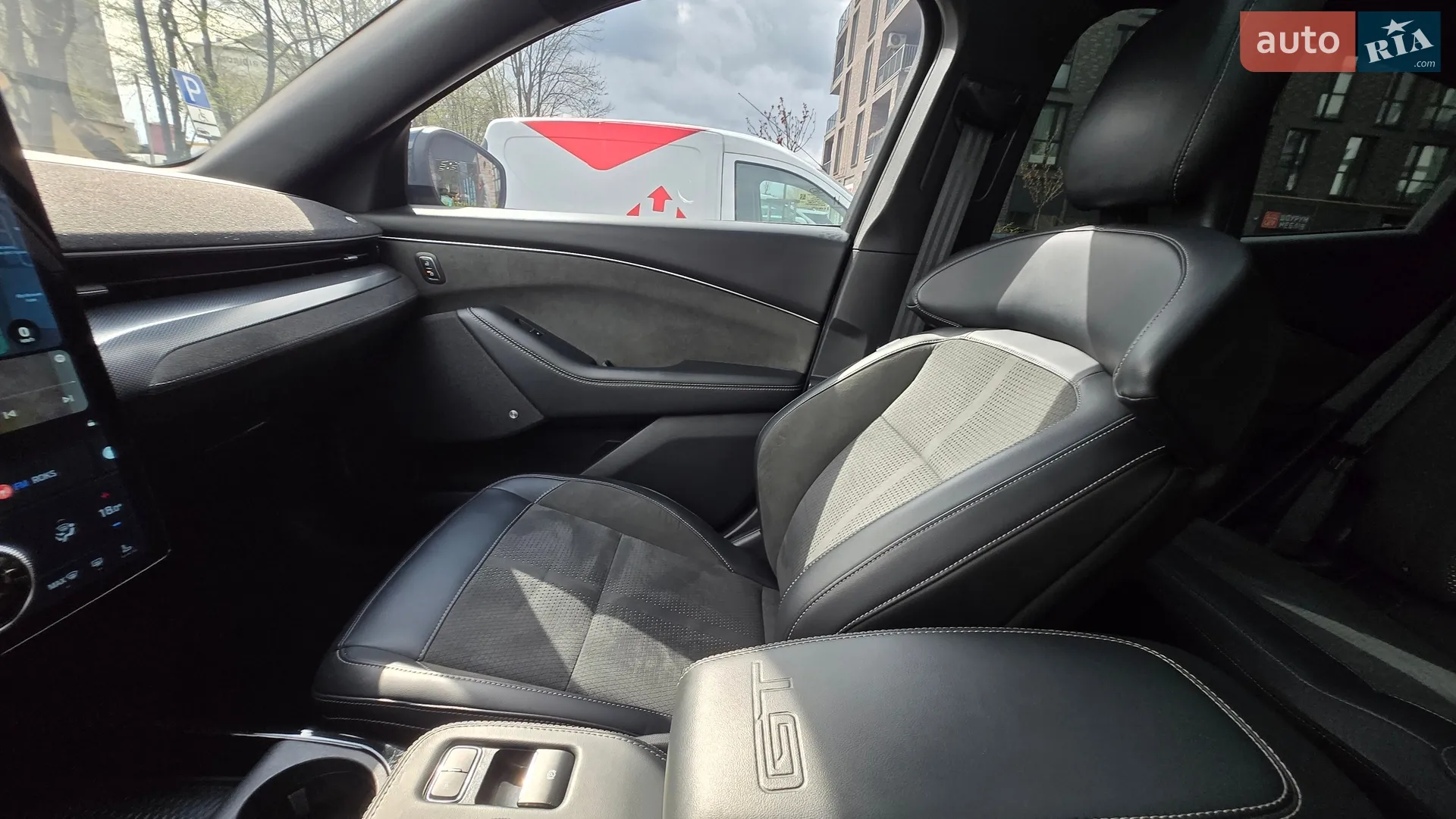 2021 Ford Mustang Mach-E - мініатюра 14