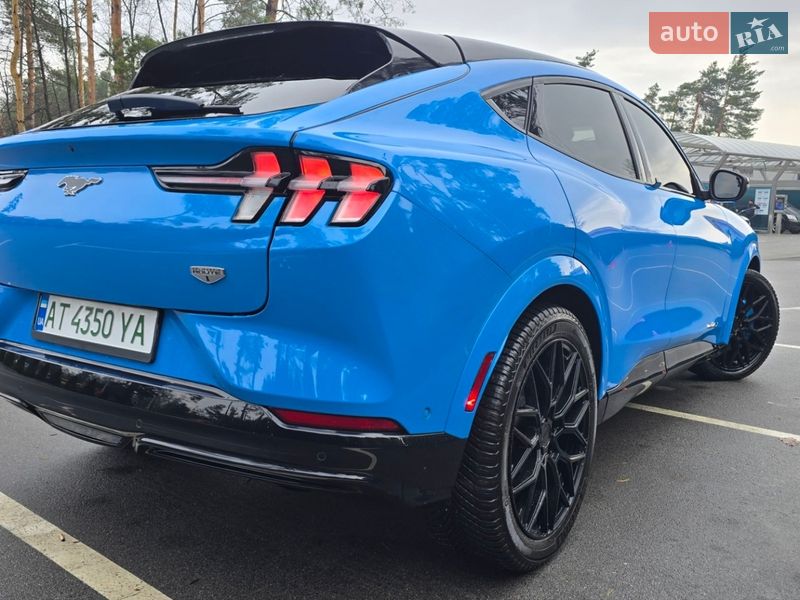 Внедорожник / Кроссовер Ford Mustang Mach-E 2022 в Ивано-Франковске