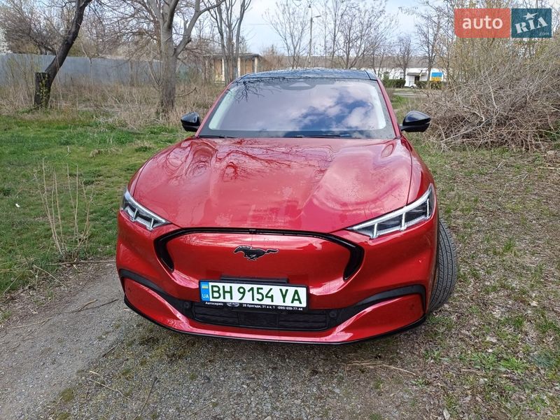 Позашляховик / Кросовер Ford Mustang Mach-E 2021 в Гайвороні фото Позашляховик / Кросовер Ford Mustang Mach-E 2021 в Гайвороні