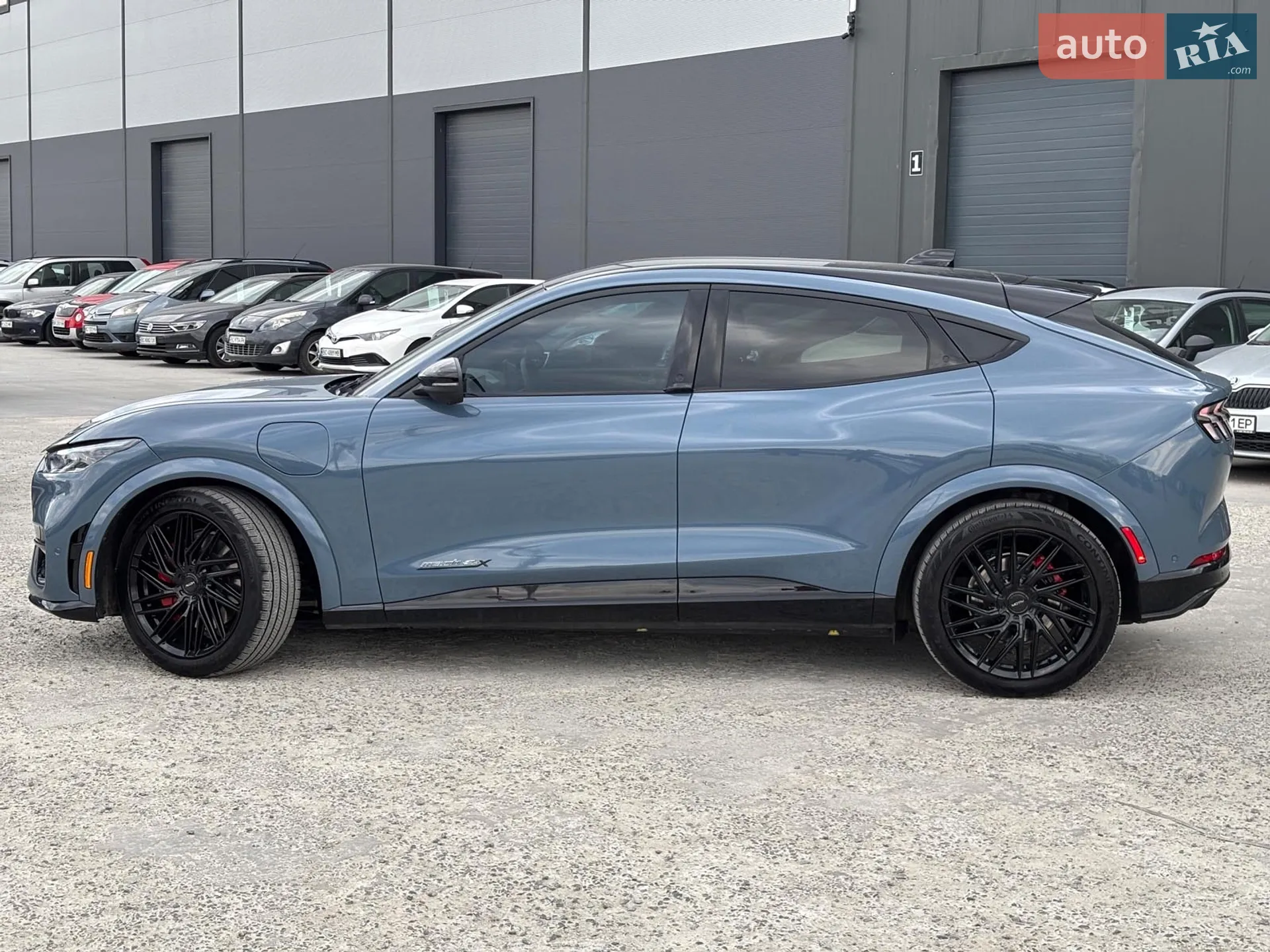 2022 Ford Mustang Mach-E - мініатюра 8