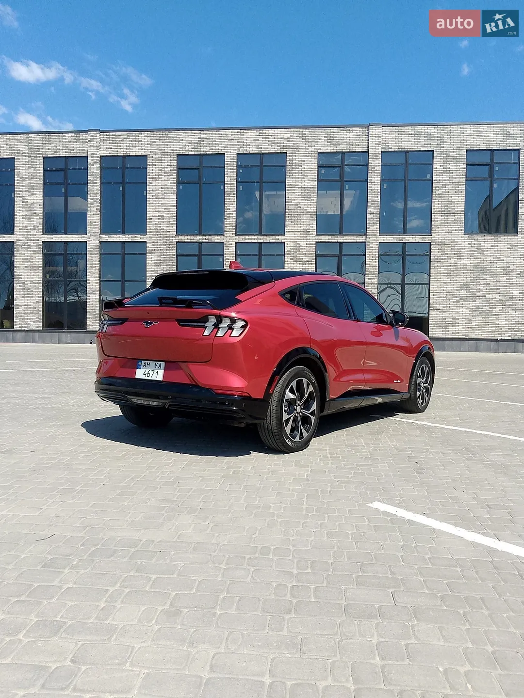 2020 Ford Mustang Mach-E - мініатюра 16