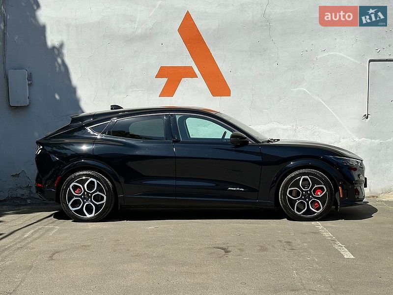 Внедорожник / Кроссовер Ford Mustang Mach-E 2024 в Одессе