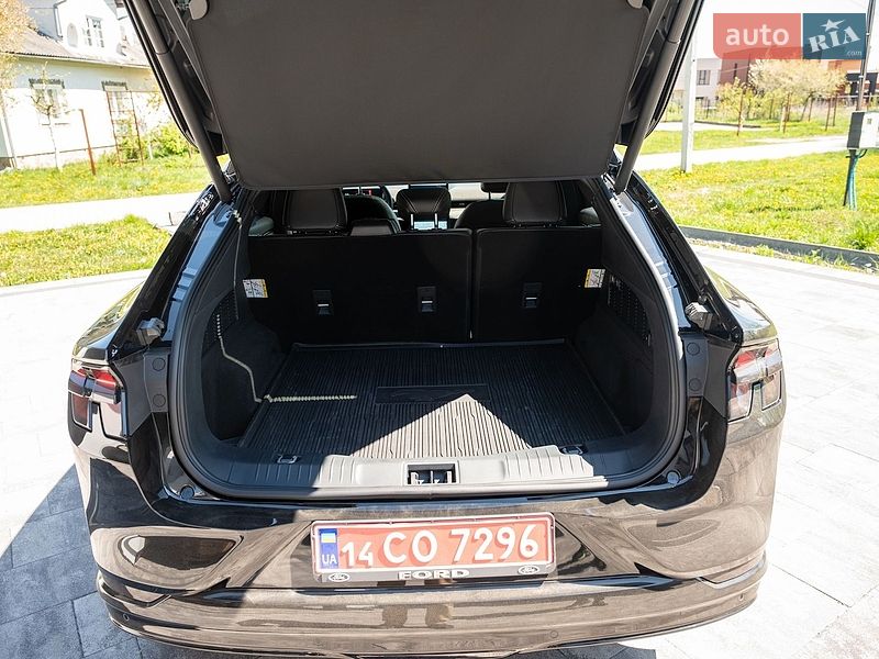 Внедорожник / Кроссовер Ford Mustang Mach-E 2024 в Ивано-Франковске