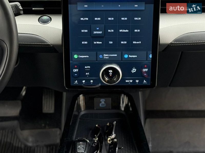 Позашляховик / Кросовер Ford Mustang Mach-E 2023 в Львові фото 30 Позашляховик / Кросовер Ford Mustang Mach-E 2023 в Львові