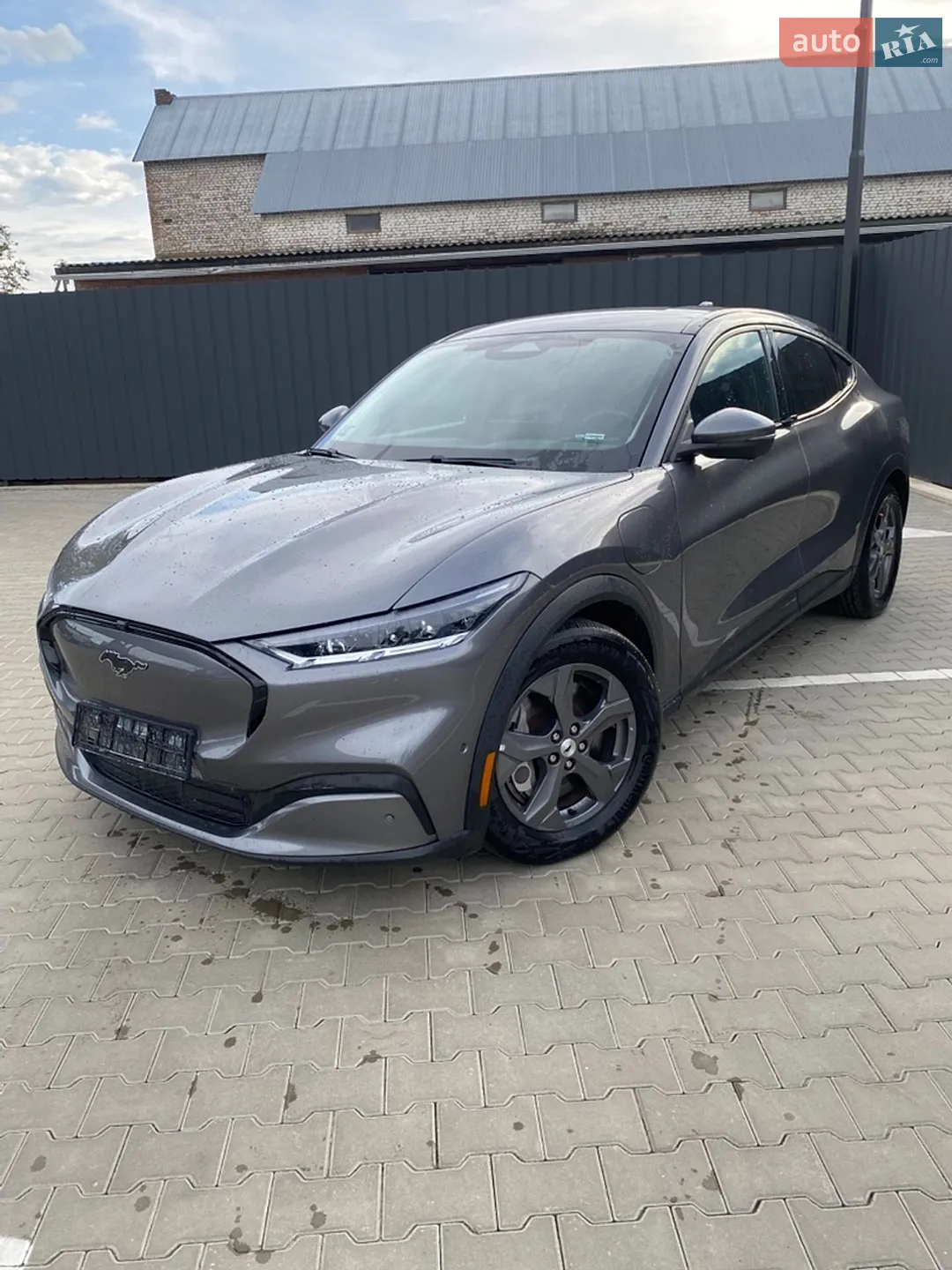 2021 Ford Mustang Mach-E - мініатюра 3