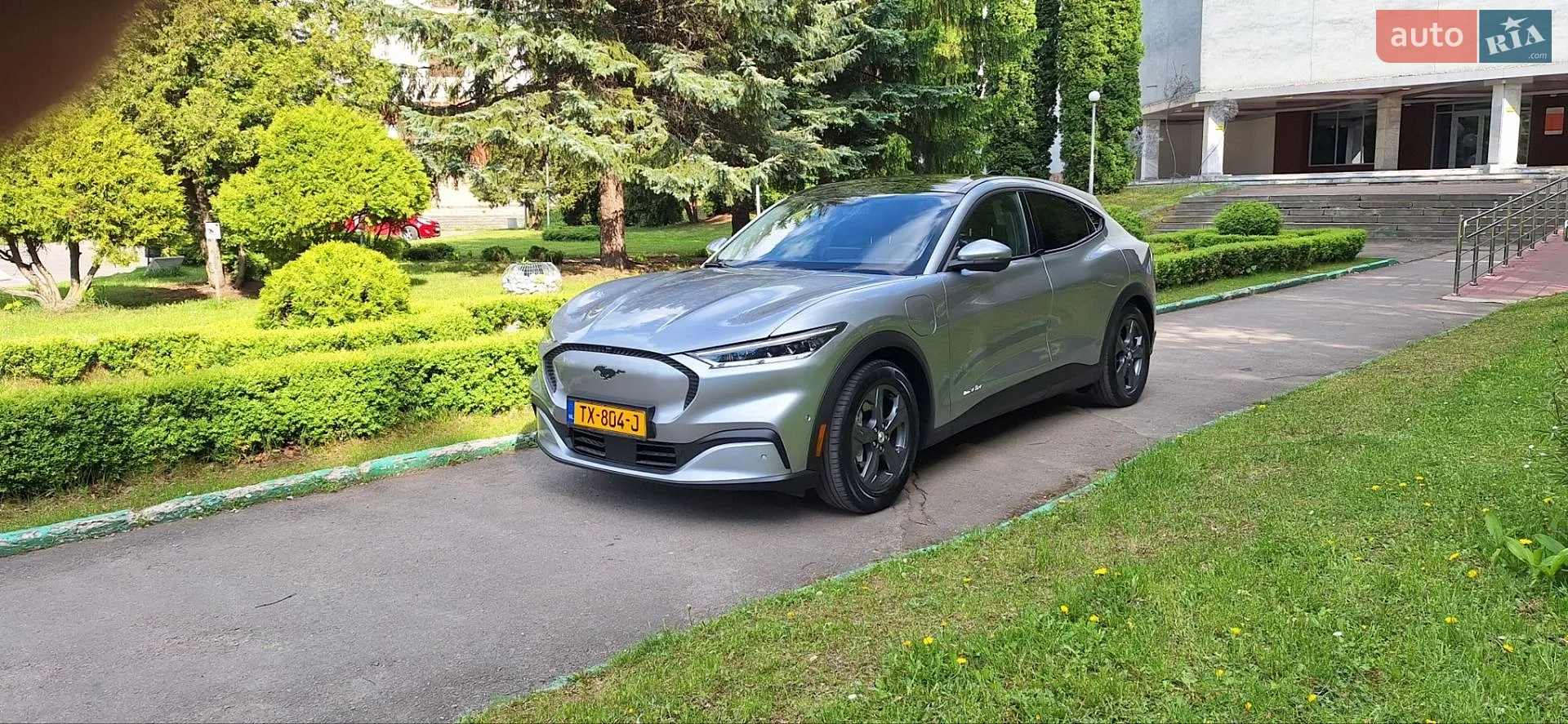 2021 Ford Mustang Mach-E - мініатюра 3