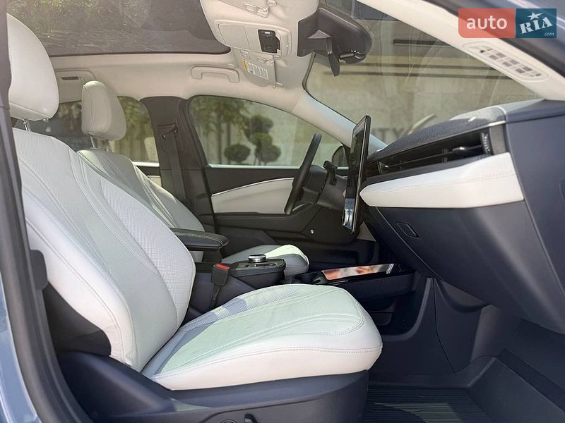 Внедорожник / Кроссовер Ford Mustang Mach-E 2024 в Львове