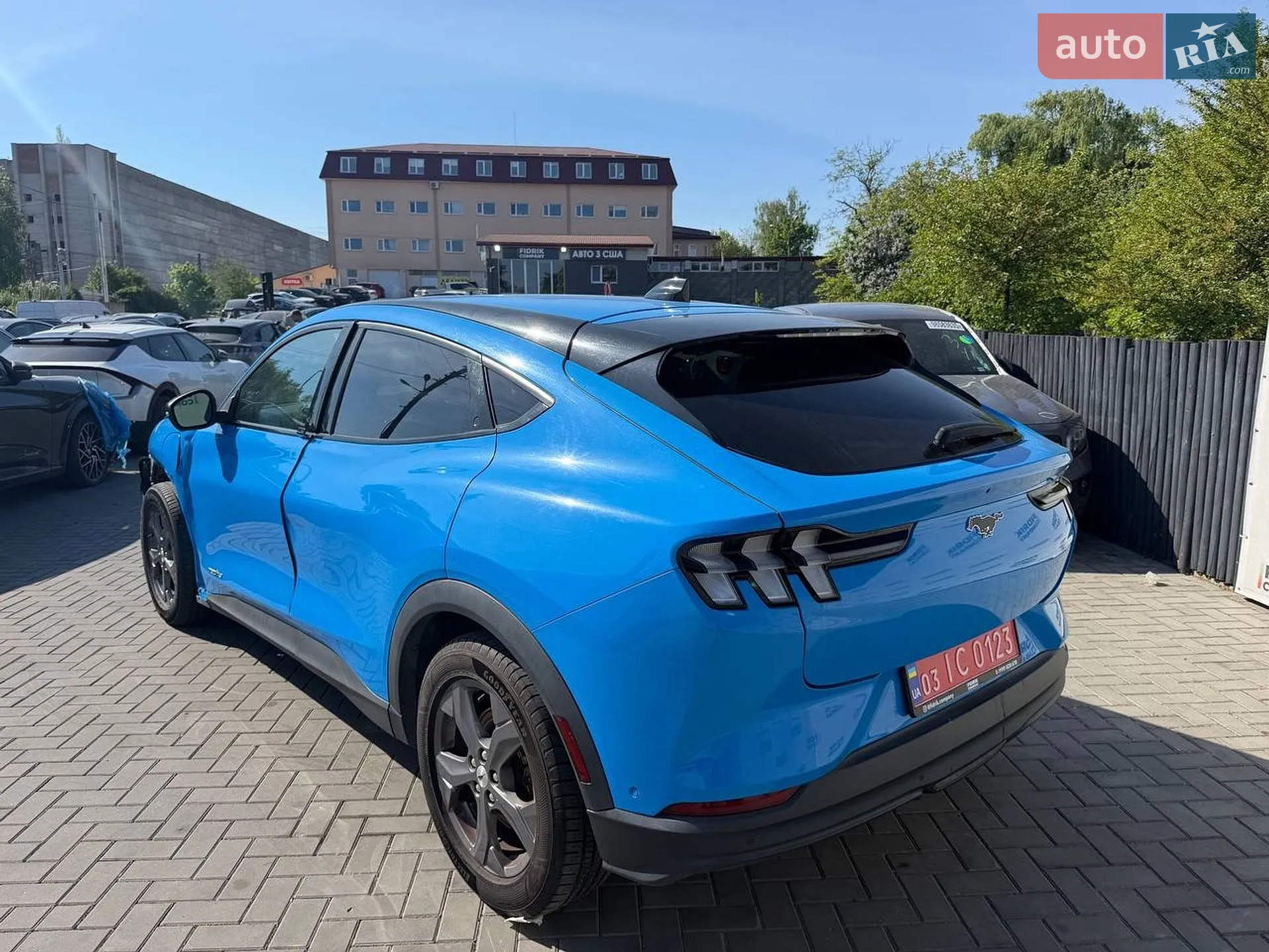 2022 Ford Mustang Mach-E - мініатюра 2