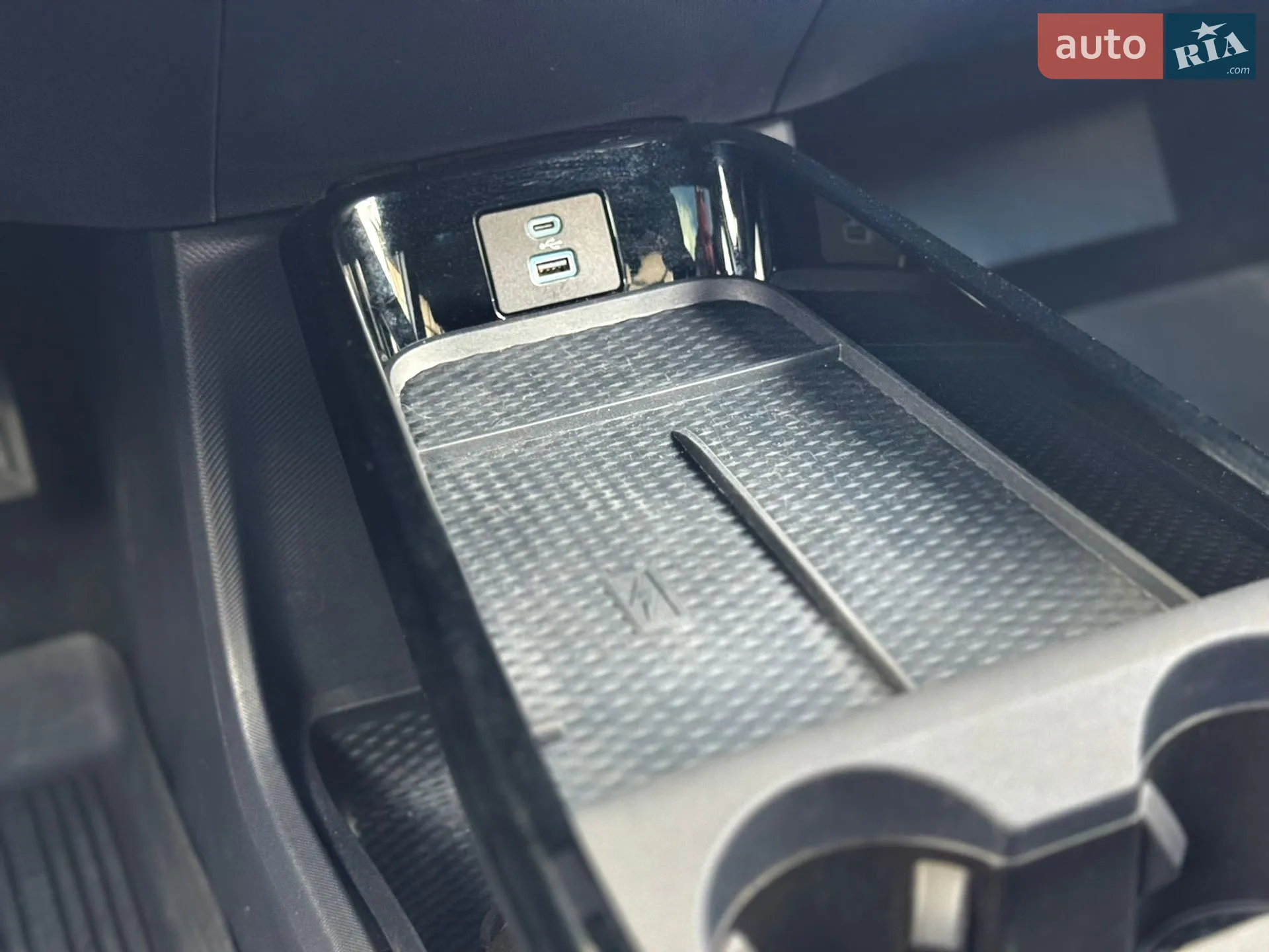 2021 Ford Mustang Mach-E - мініатюра 36