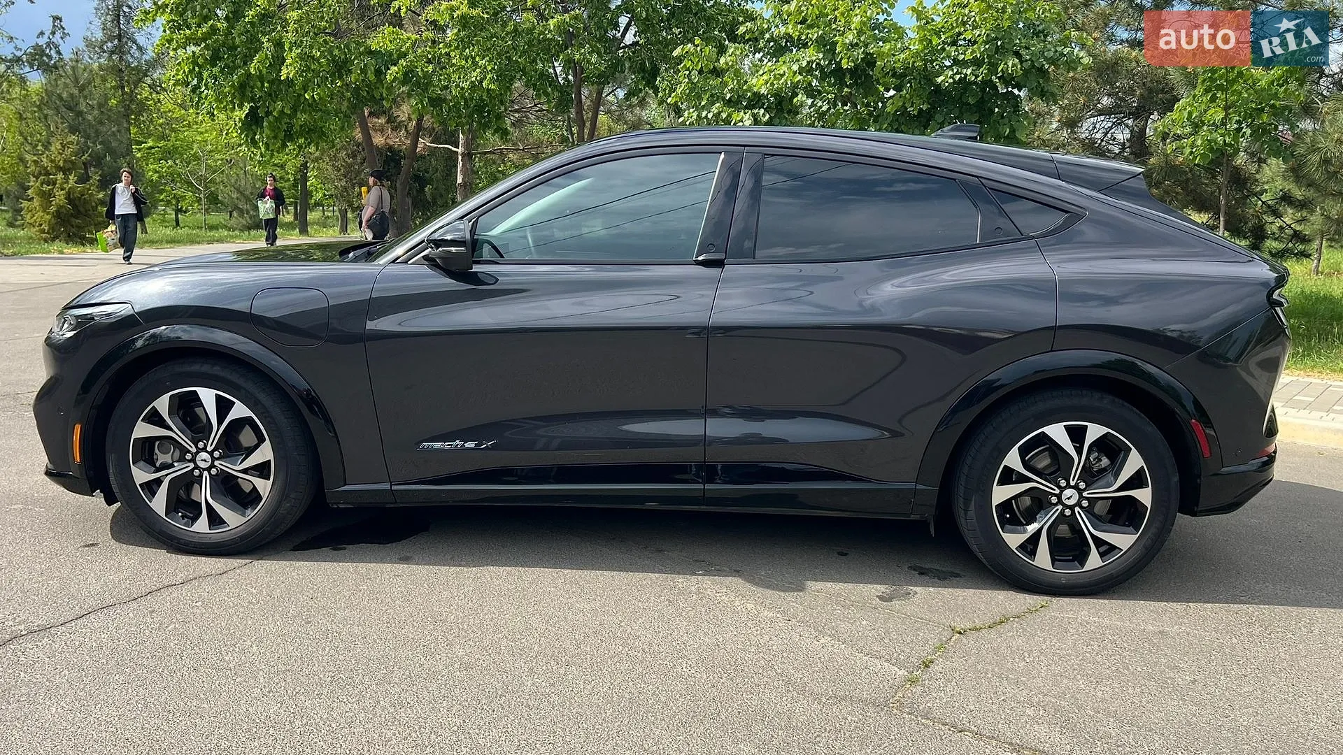 2022 Ford Mustang Mach-E - мініатюра 4