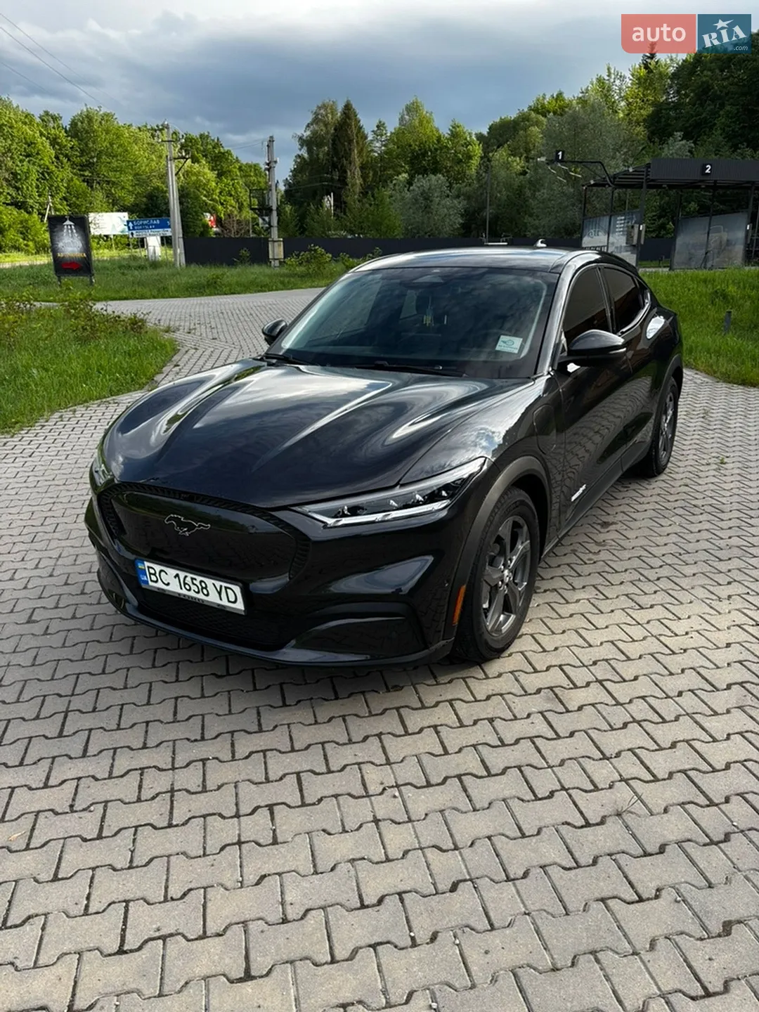 2022 Ford Mustang Mach-E - мініатюра 11