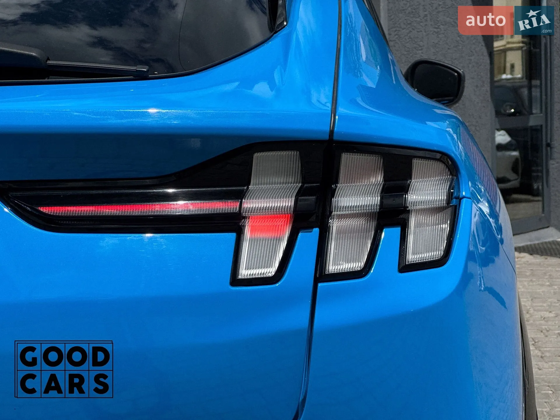 2022 Ford Mustang Mach-E - мініатюра 11