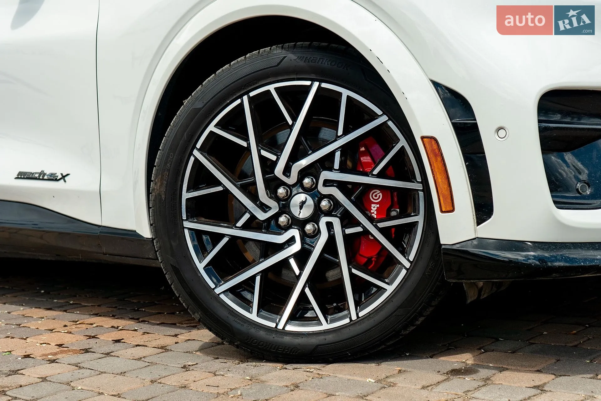 2022 Ford Mustang Mach-E - мініатюра 8