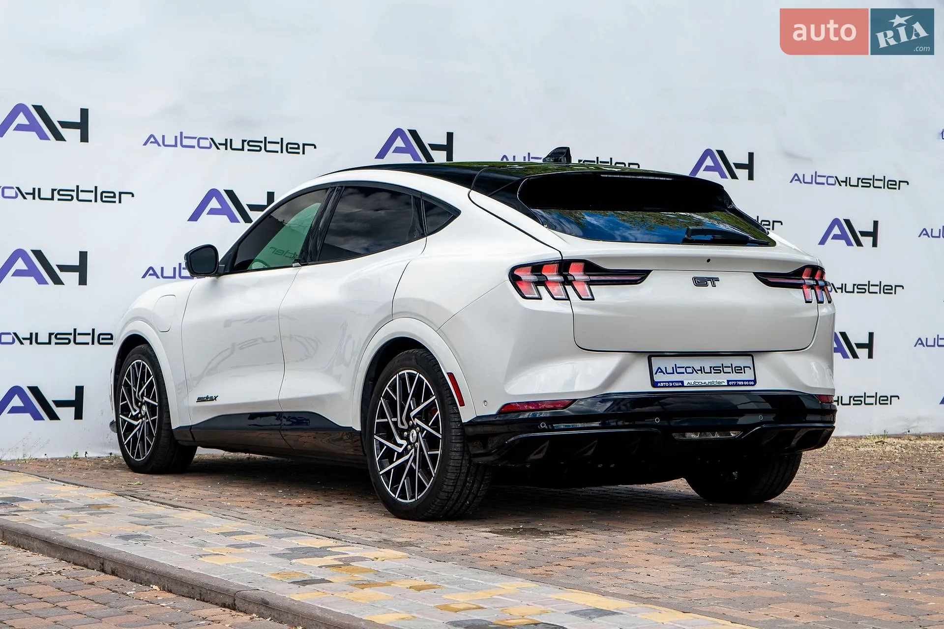 2022 Ford Mustang Mach-E - мініатюра 20