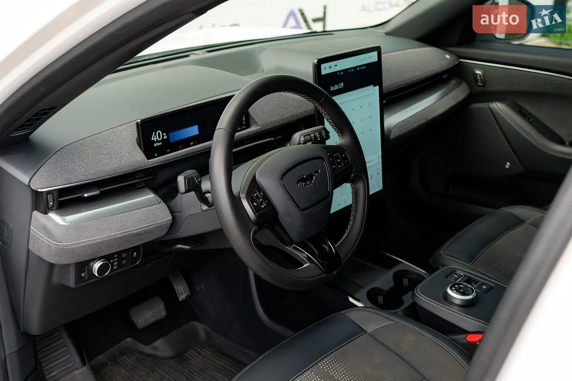 2022 Ford Mustang Mach-E - мініатюра 24