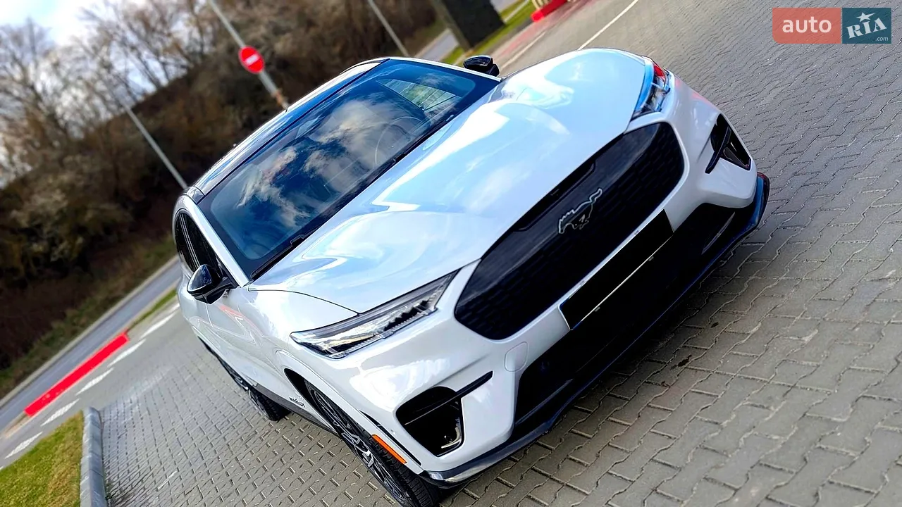 2022 Ford Mustang Mach-E - мініатюра 38