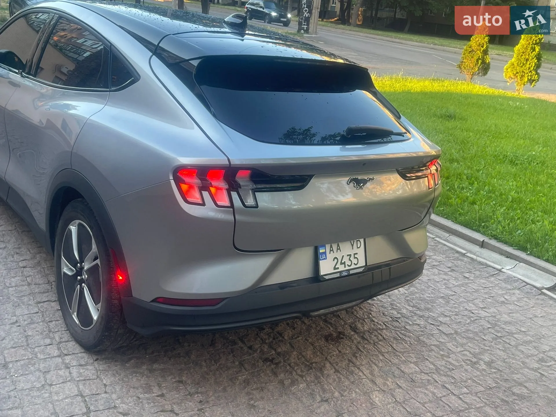2021 Ford Mustang Mach-E - мініатюра 3